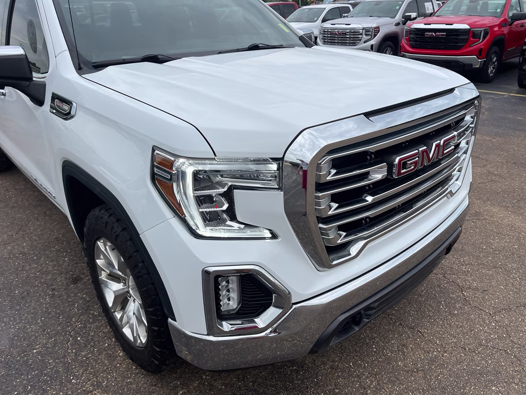 2021 Summit White GMC Sierra SLT 4X4 Truck