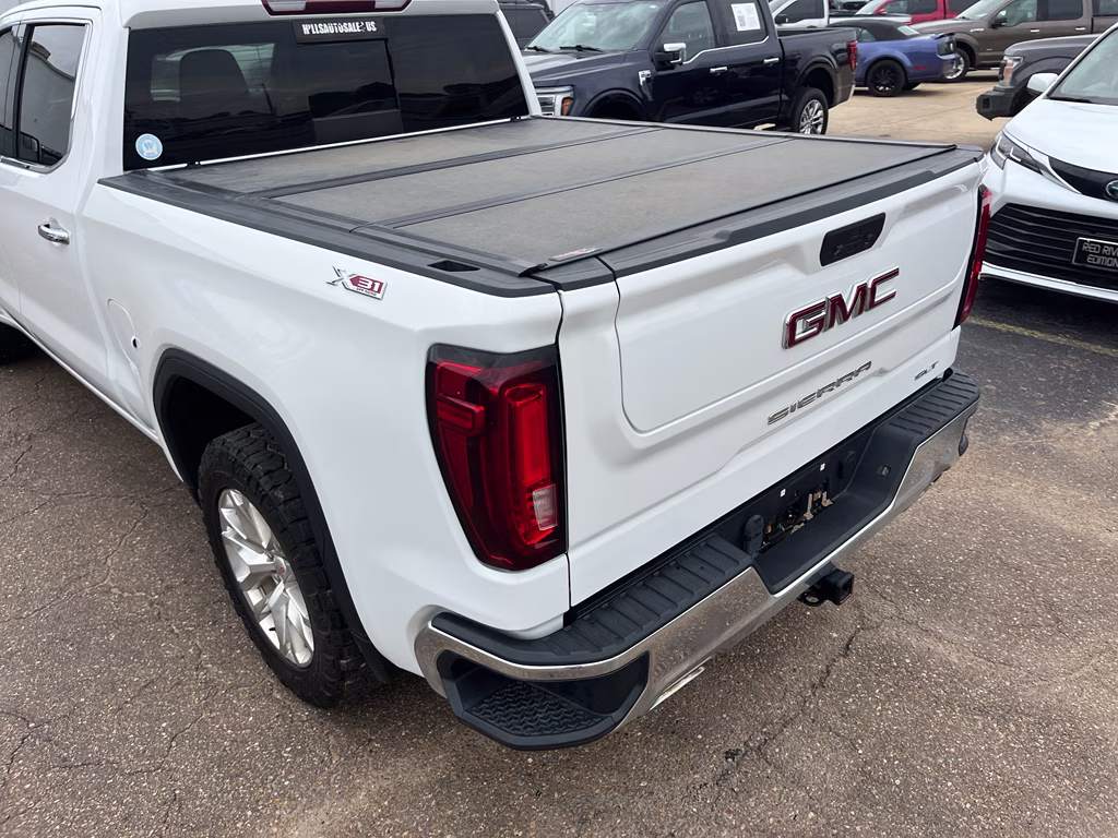 2021 Summit White GMC Sierra SLT 4X4 Truck