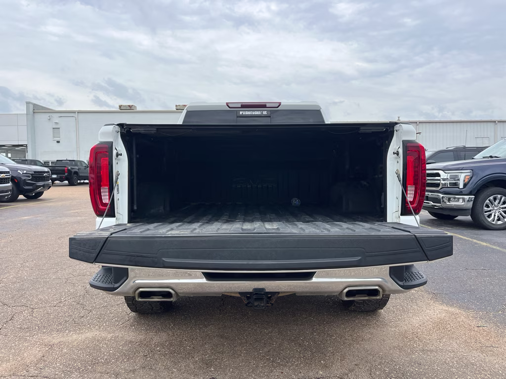 2021 Summit White GMC Sierra SLT 4X4 Truck