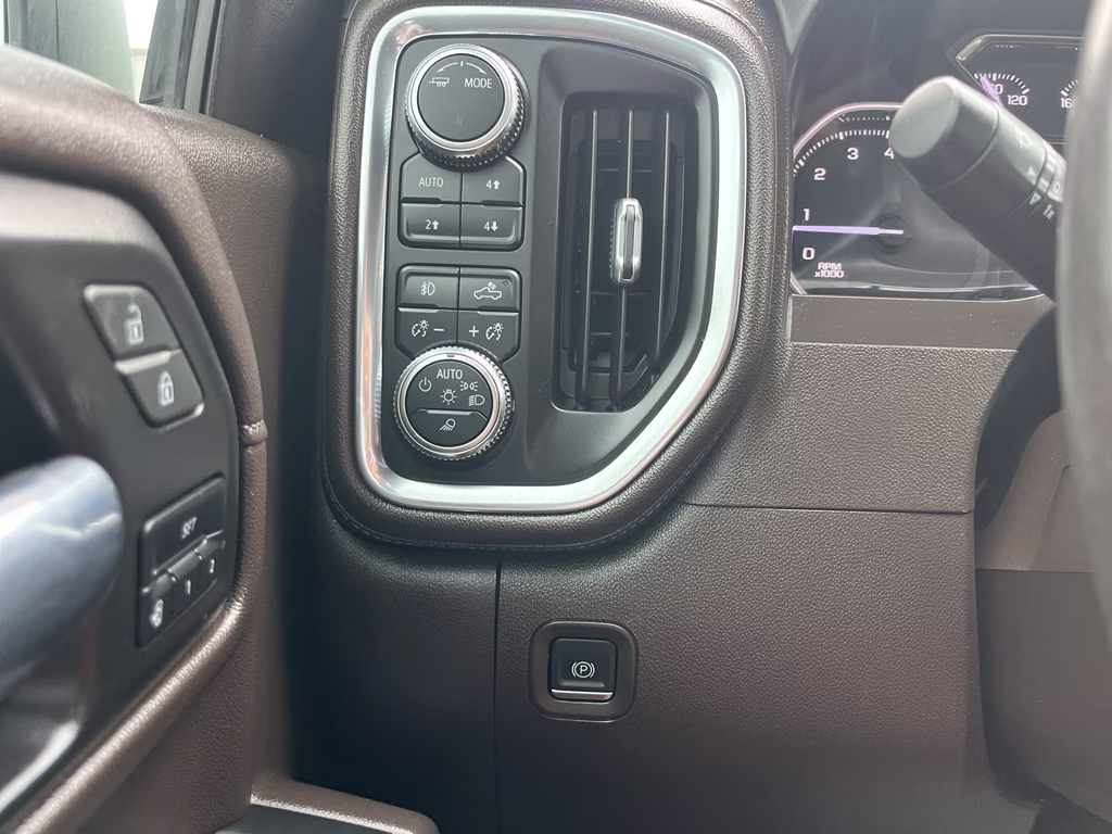 2021 Summit White GMC Sierra SLT 4X4 Truck