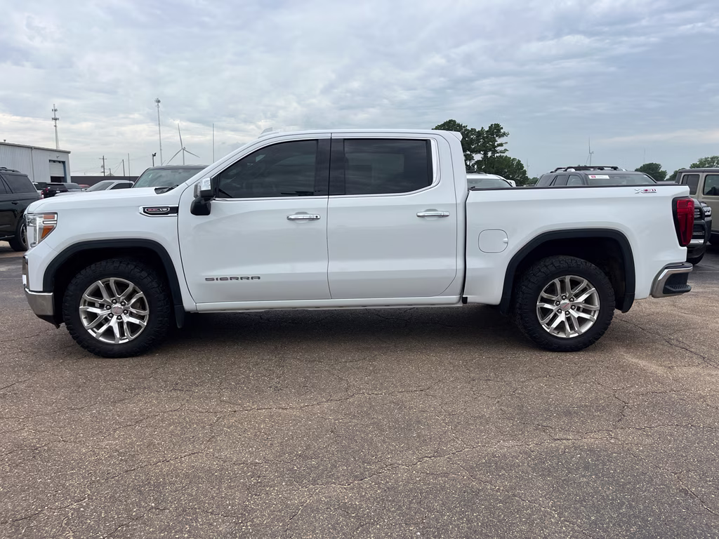 2021 Summit White GMC Sierra SLT 4X4 Truck