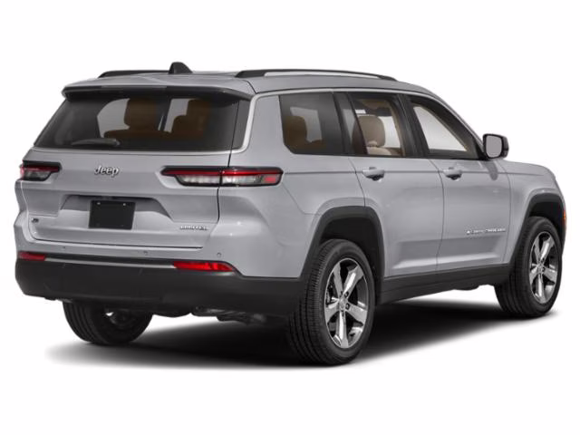 2022 Silver Zynith Jeep Grand Cherokee L Altitude 4X4 SUV