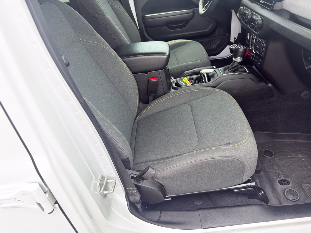 2024 Bright White Clearcoat Jeep Wrangler Willys 4X4 SUV