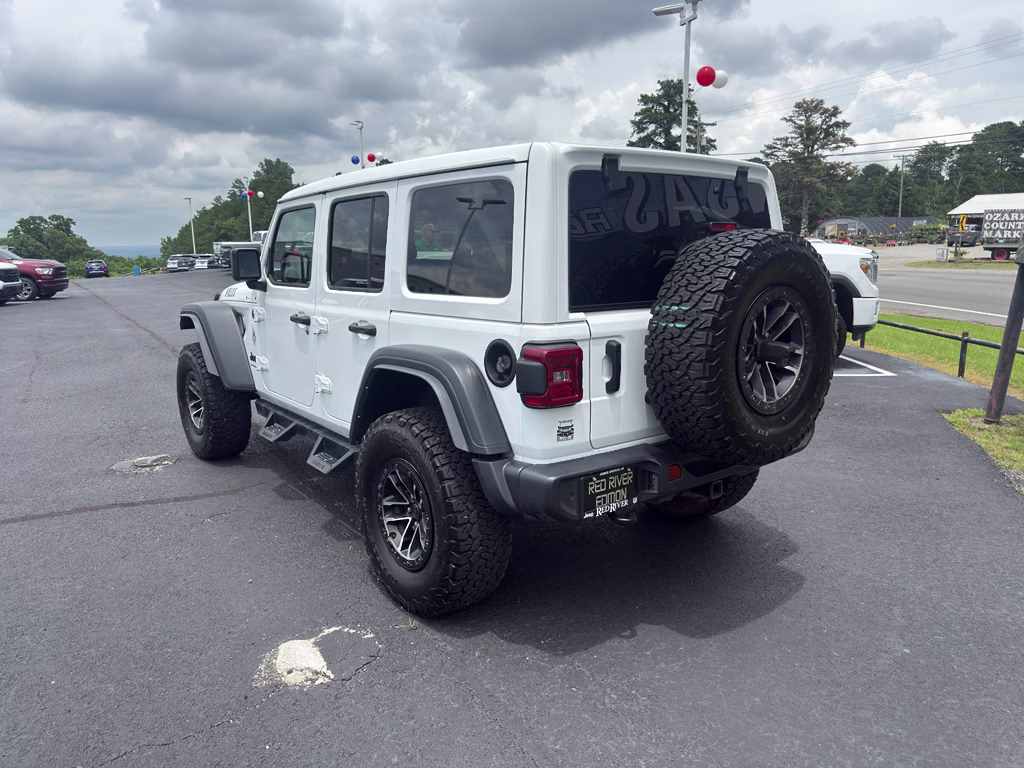 2024 Bright White Clearcoat Jeep Wrangler Willys 4X4 SUV