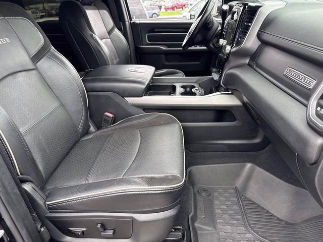 2020 Diamond Black Ram 2500 Laramie 4X4 Truck