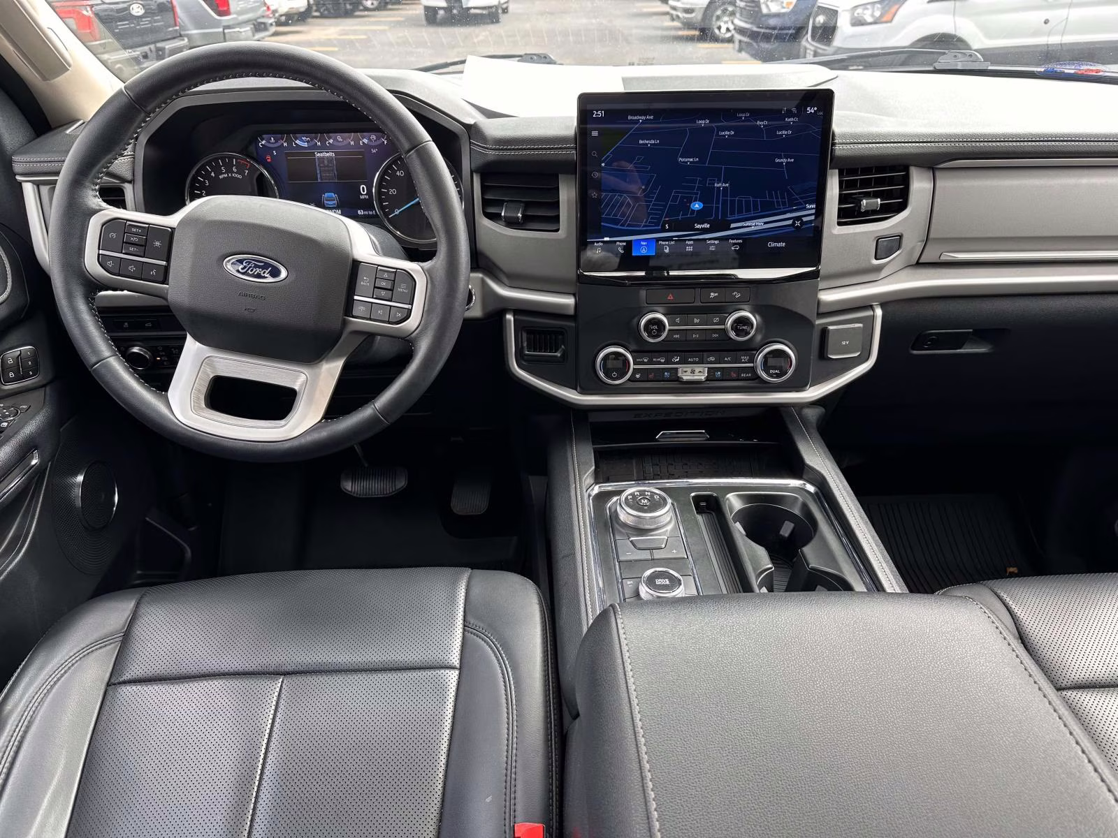 2022 Star White Metallic Tri-Coat Ford Expedition XLT 4x4 4X4 SUV