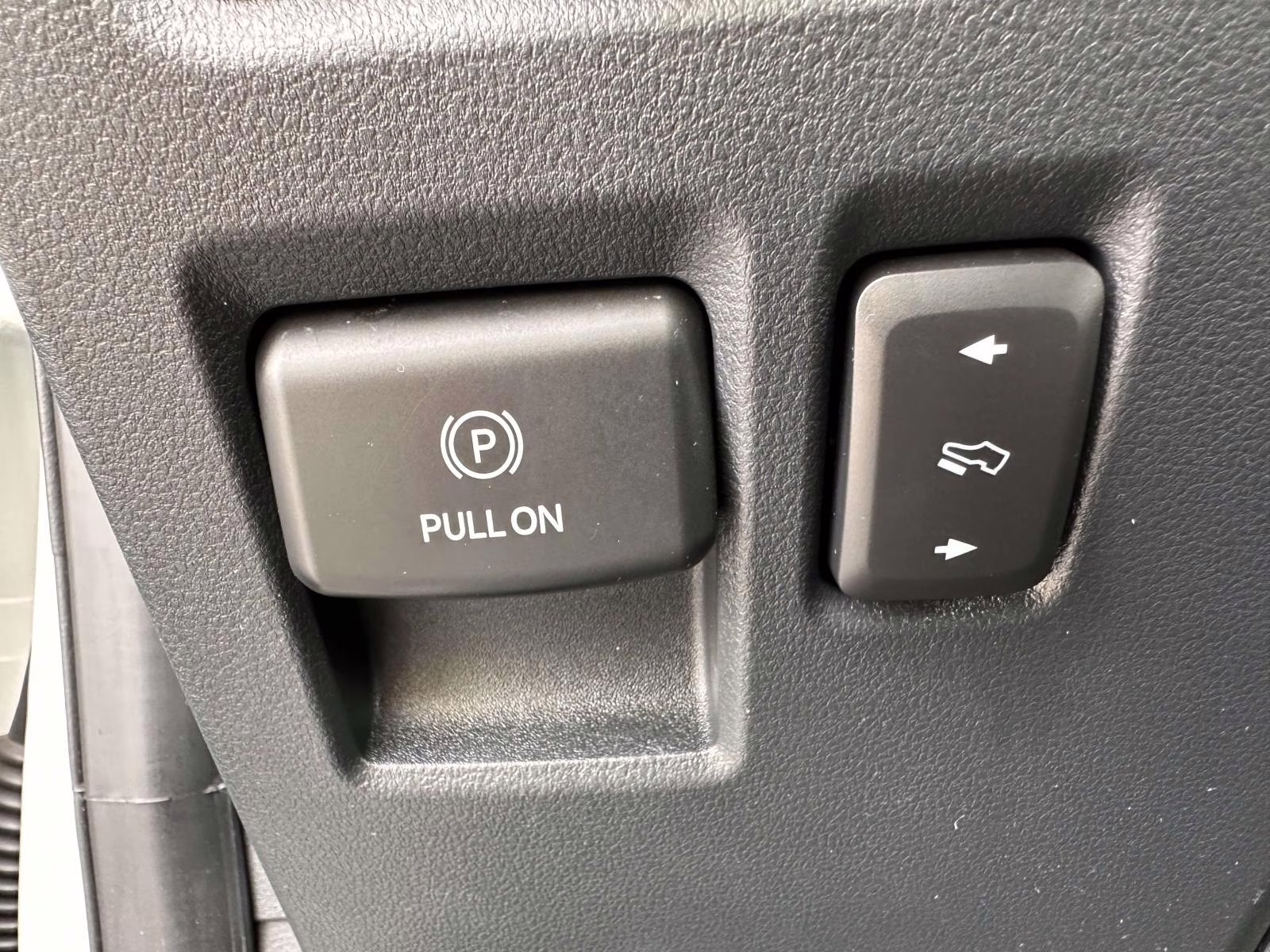 2022 Star White Metallic Tri-Coat Ford Expedition XLT 4x4 4X4 SUV