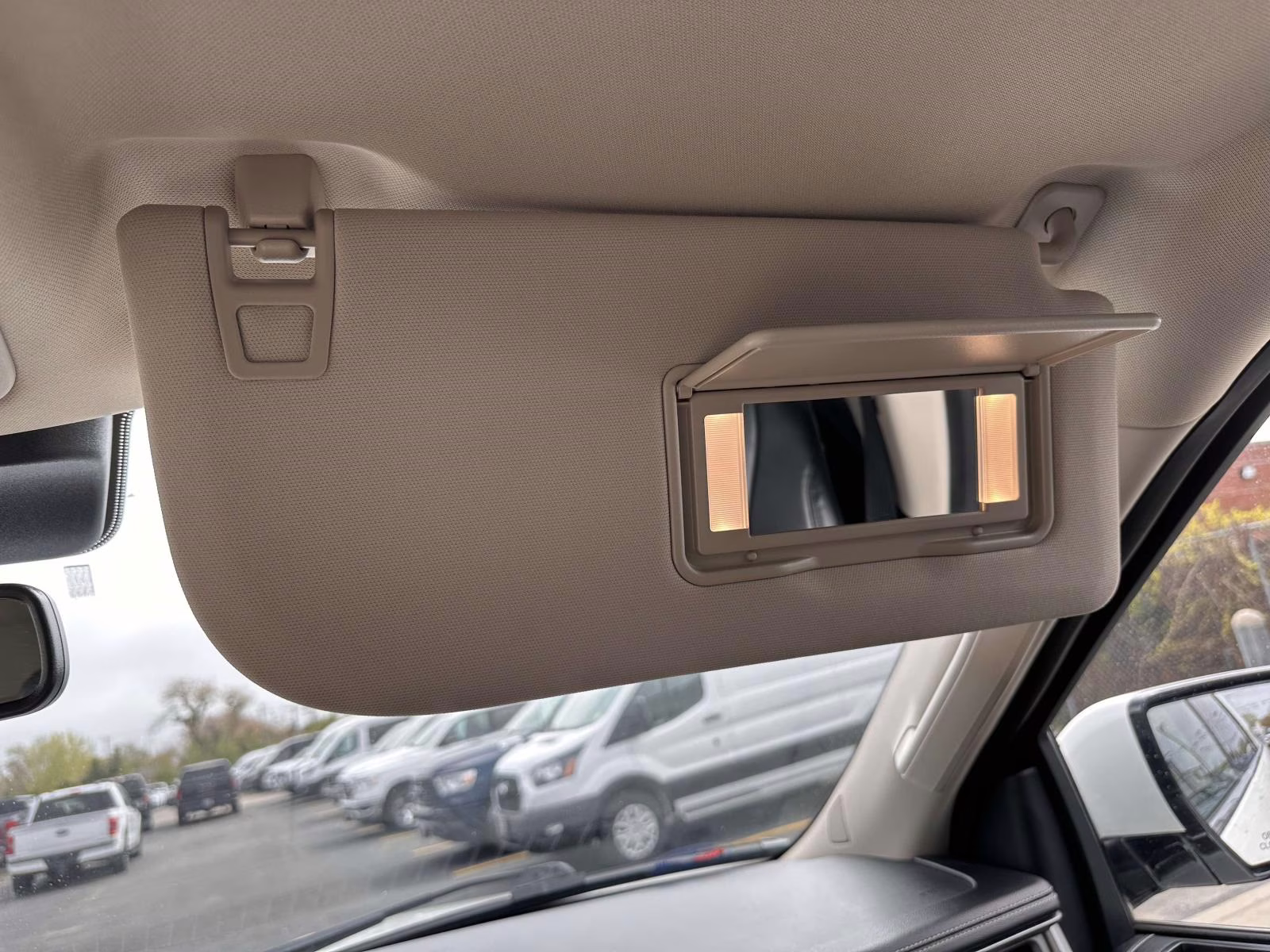 2022 Star White Metallic Tri-Coat Ford Expedition XLT 4x4 4X4 SUV