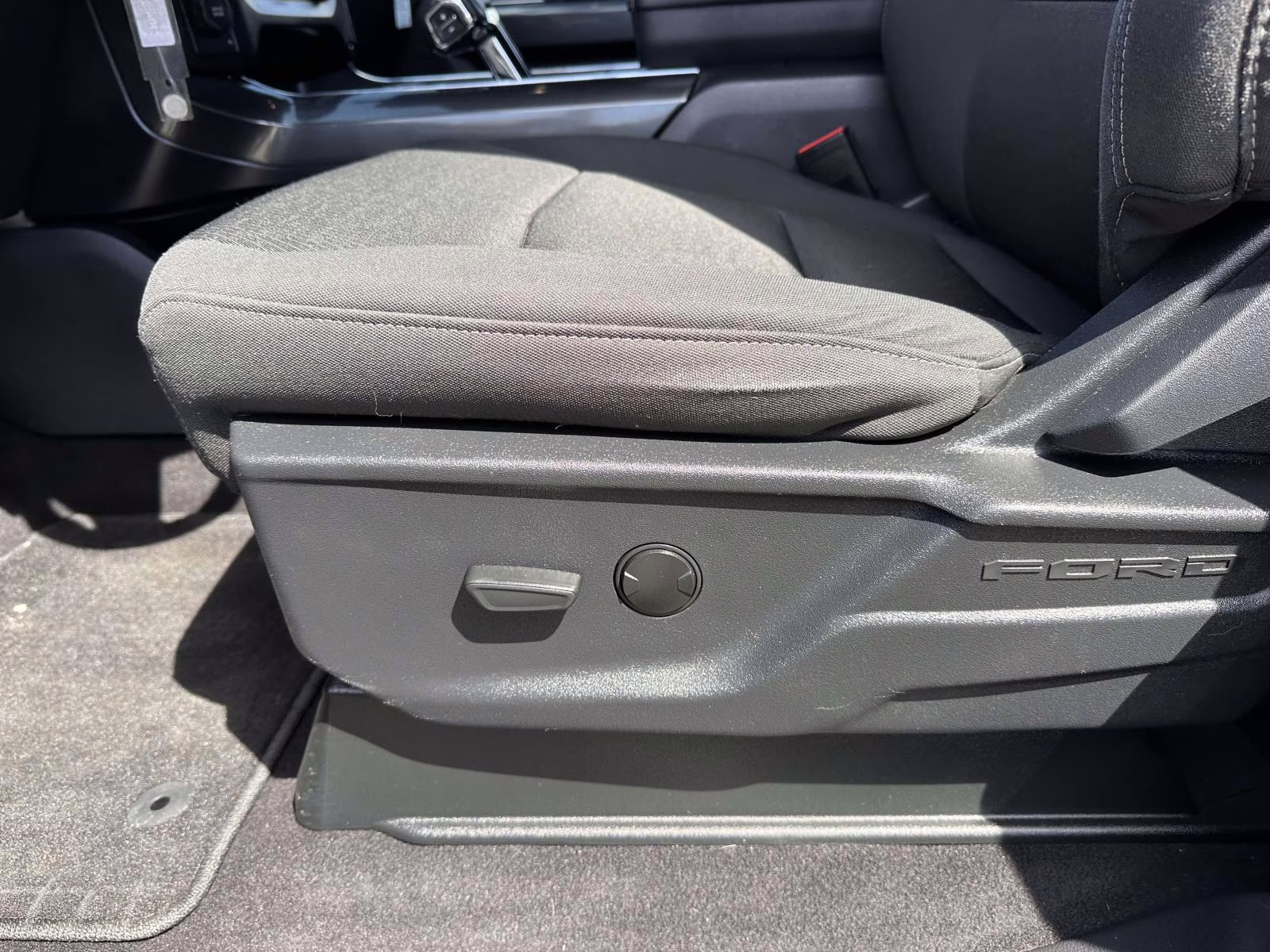 2023 Carbonized Gray Metallic Ford F-150 XLT 4WD SuperCrew 5.5' Box 4X4 Truck