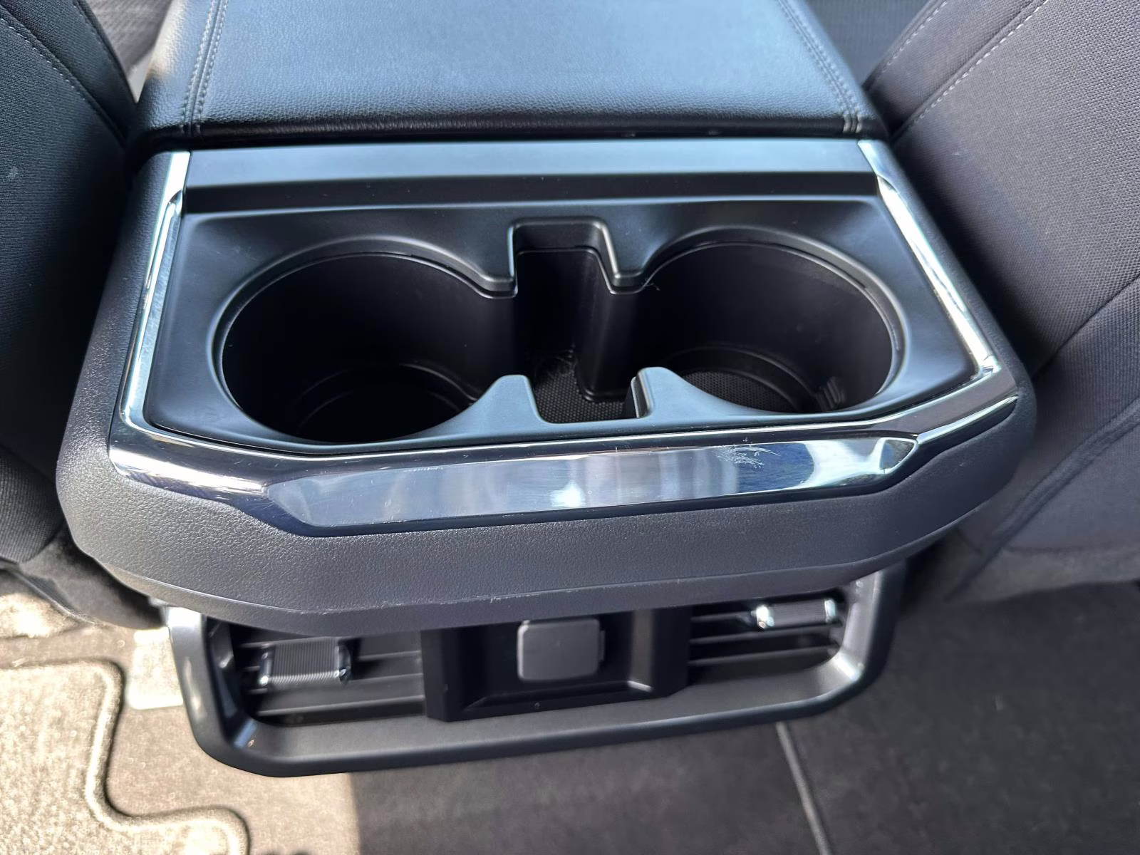 2023 Carbonized Gray Metallic Ford F-150 XLT 4WD SuperCrew 5.5' Box 4X4 Truck