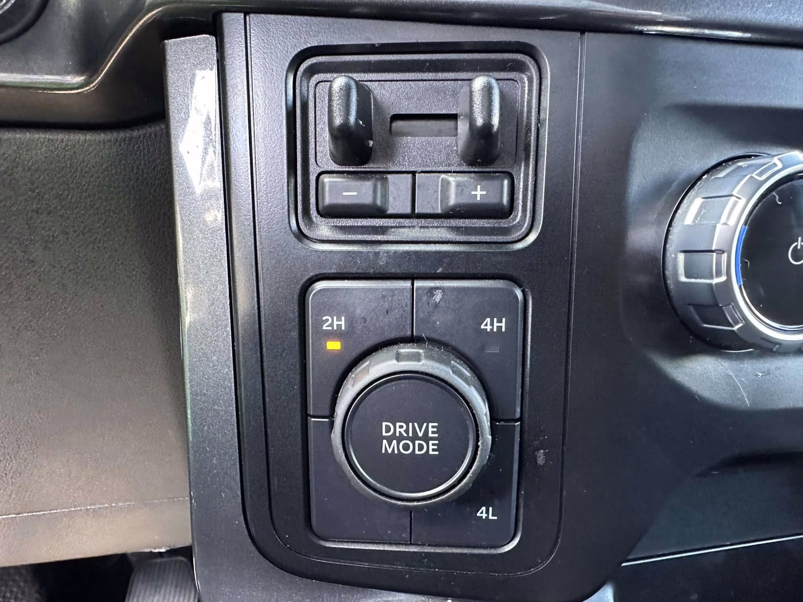 2023 Carbonized Gray Metallic Ford F-150 XLT 4WD SuperCrew 5.5' Box 4X4 Truck