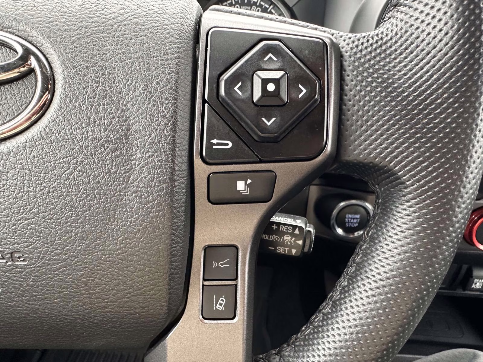 2023 Celestial Silver Metallic Toyota Tacoma 4WD TRD Sport Double Cab 6' Bed V6 AT (Natl) 4X4 Truck