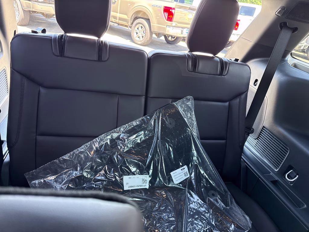 2026 Rapid Red Metallic Tinted Clearcoat Ford Explorer Platinum RWD SUV
