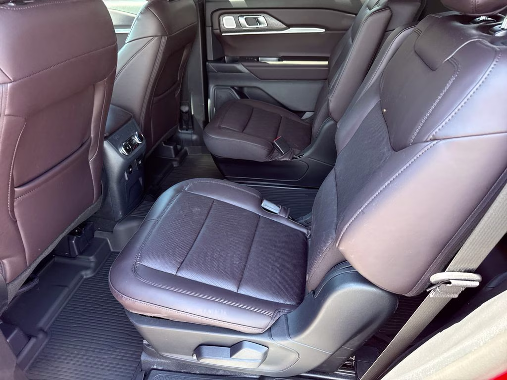 2026 Rapid Red Metallic Tinted Clearcoat Ford Explorer Platinum RWD SUV