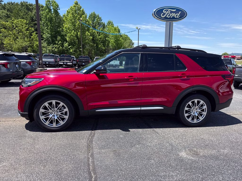 2026 Rapid Red Metallic Tinted Clearcoat Ford Explorer Platinum RWD SUV
