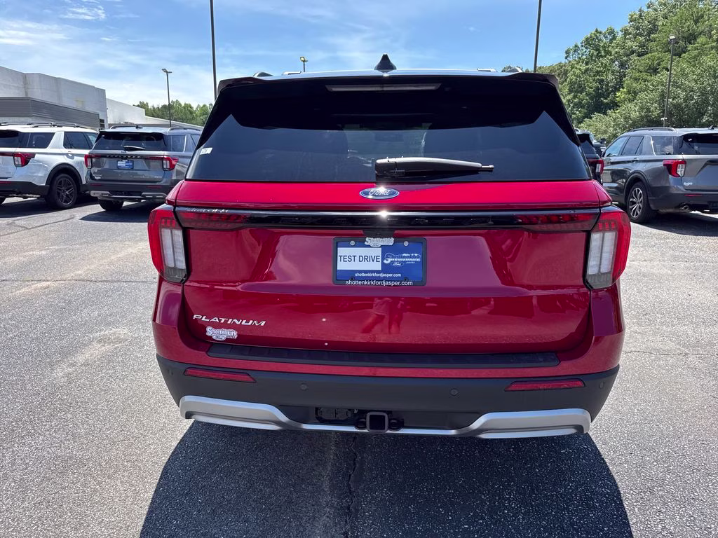 2026 Rapid Red Metallic Tinted Clearcoat Ford Explorer Platinum RWD SUV