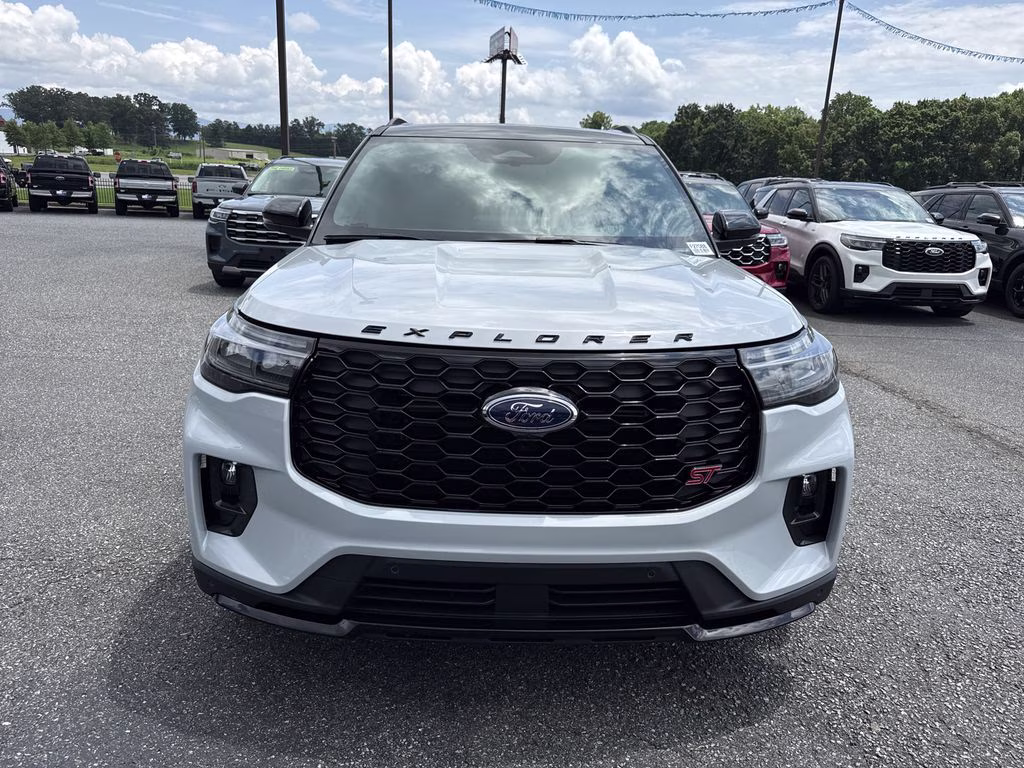 2026 White Metallic Ford Explorer ST 4X4 SUV