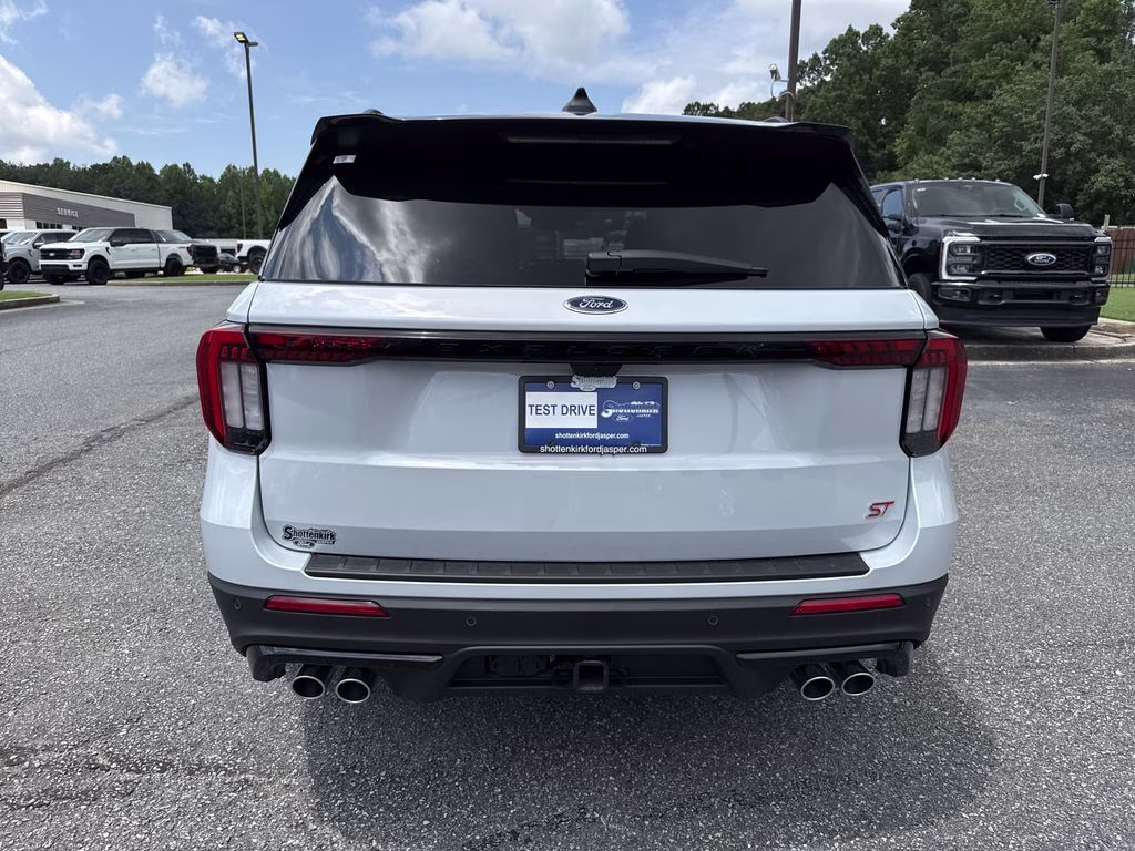 2026 White Metallic Ford Explorer ST 4X4 SUV