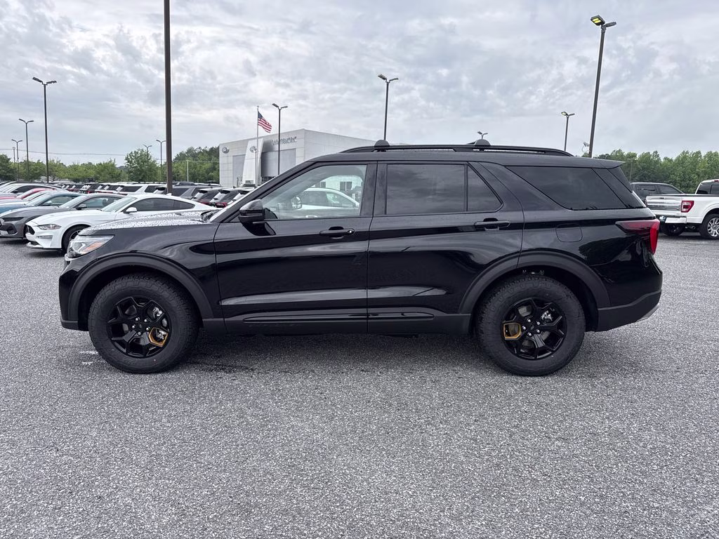 2026 Agate Black Metallic Ford Explorer Tremor 4X4 SUV