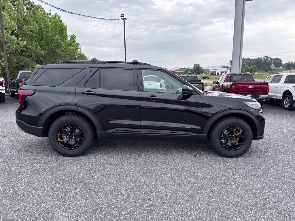 2026 Agate Black Metallic Ford Explorer Tremor 4X4 SUV