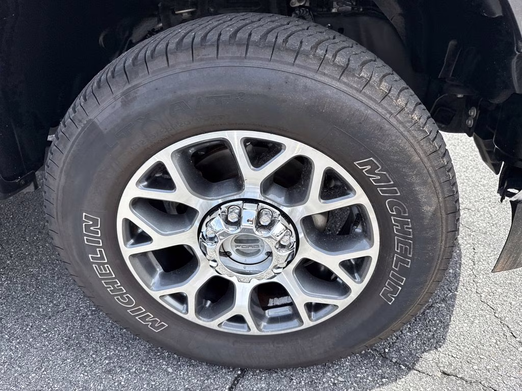 2020 Magnetic Ford Super Duty F-250 SRW Lariat 4X4 Truck