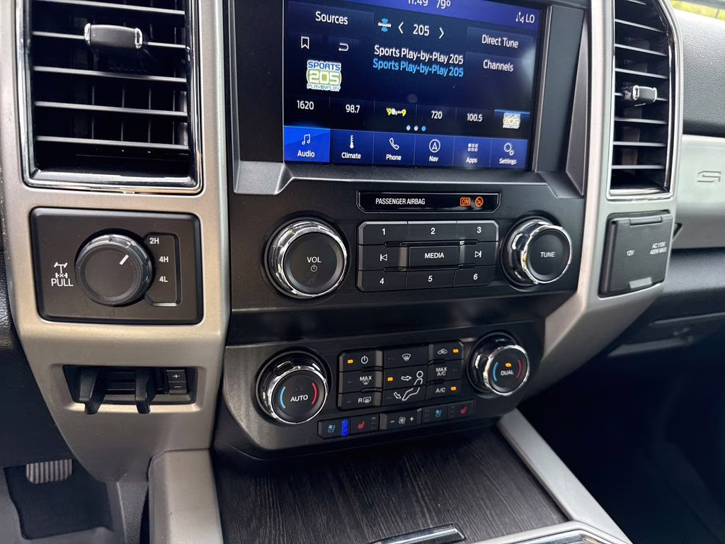 2020 Magnetic Ford Super Duty F-250 SRW Lariat 4X4 Truck