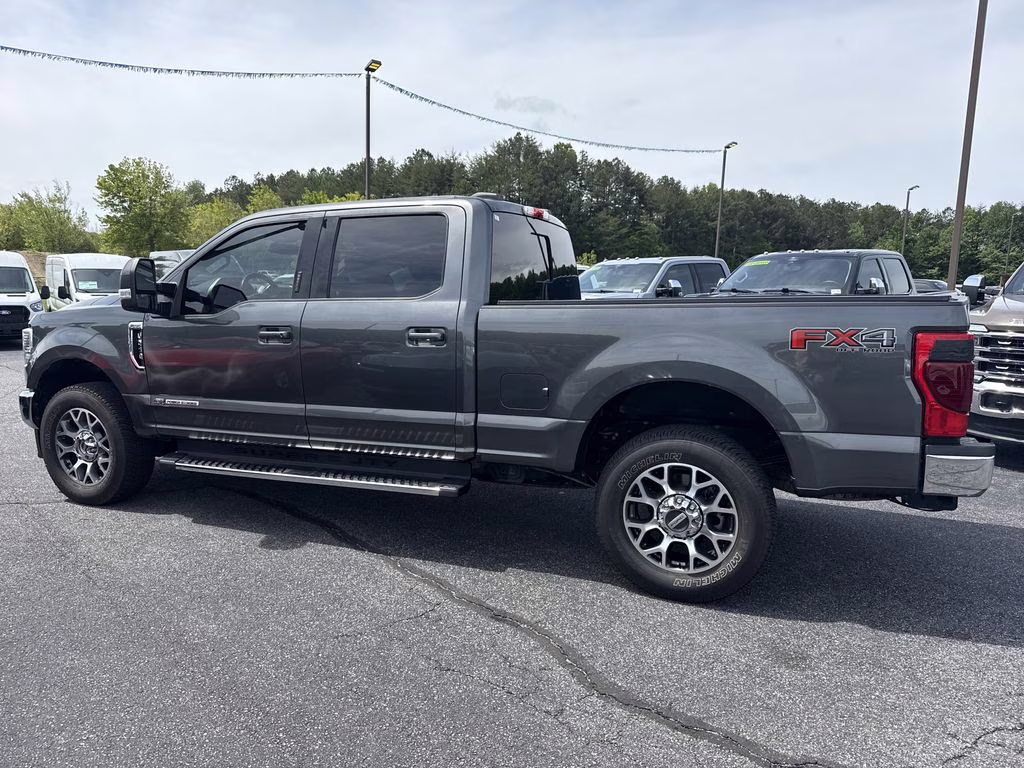 2020 Magnetic Ford Super Duty F-250 SRW Lariat 4X4 Truck