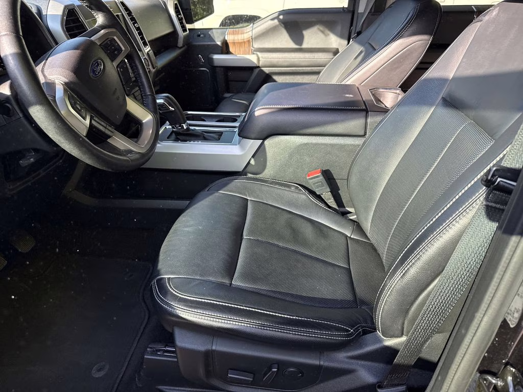 2019 Agate Black Metallic Ford F-150 Lariat RWD Truck