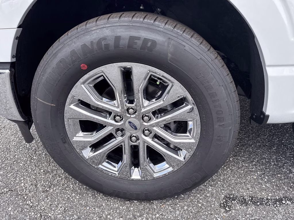 2026 Avalanche Ford F-150 XLT RWD Truck