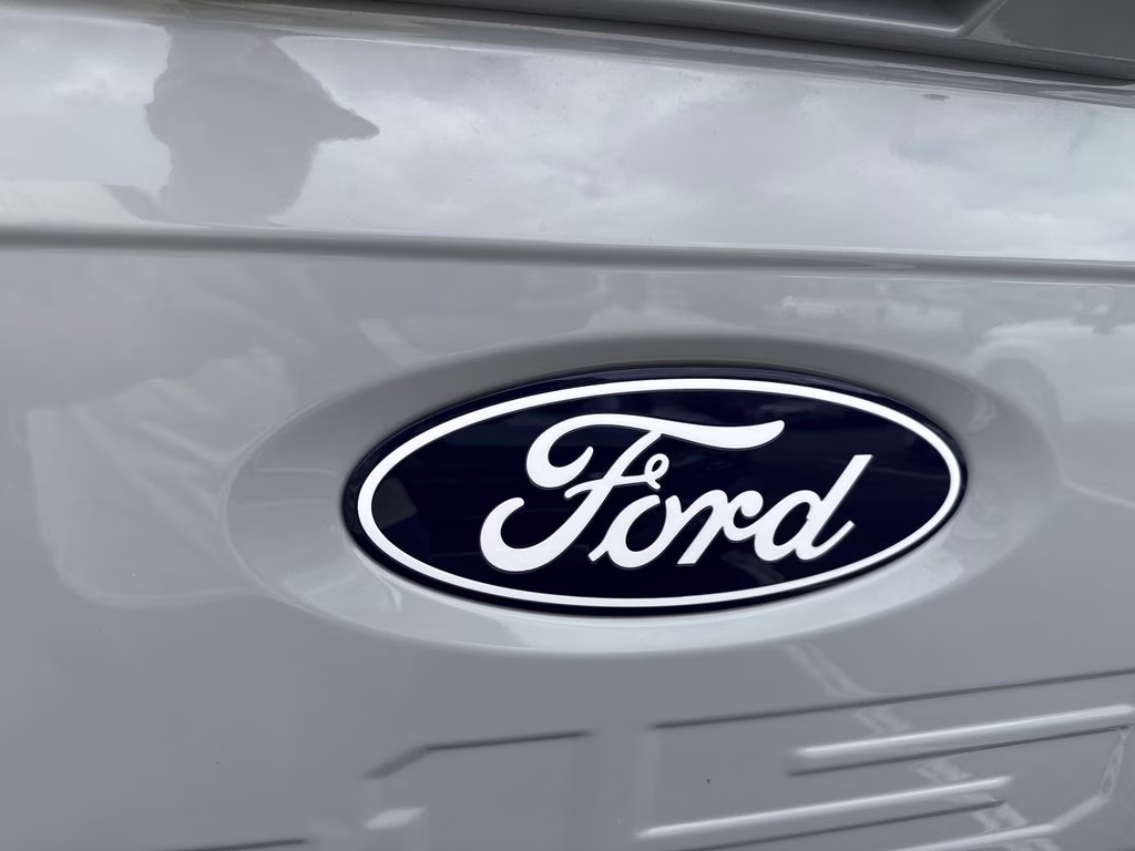 2026 Avalanche Ford F-150 XLT RWD Truck