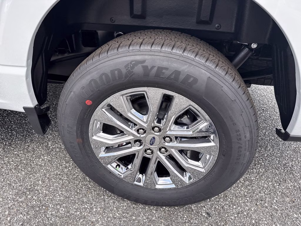 2026 Avalanche Ford F-150 XLT RWD Truck