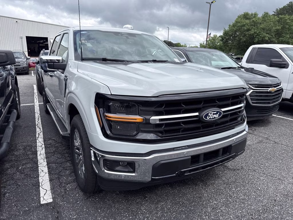 2026 Avalanche Ford F-150 XLT RWD Truck