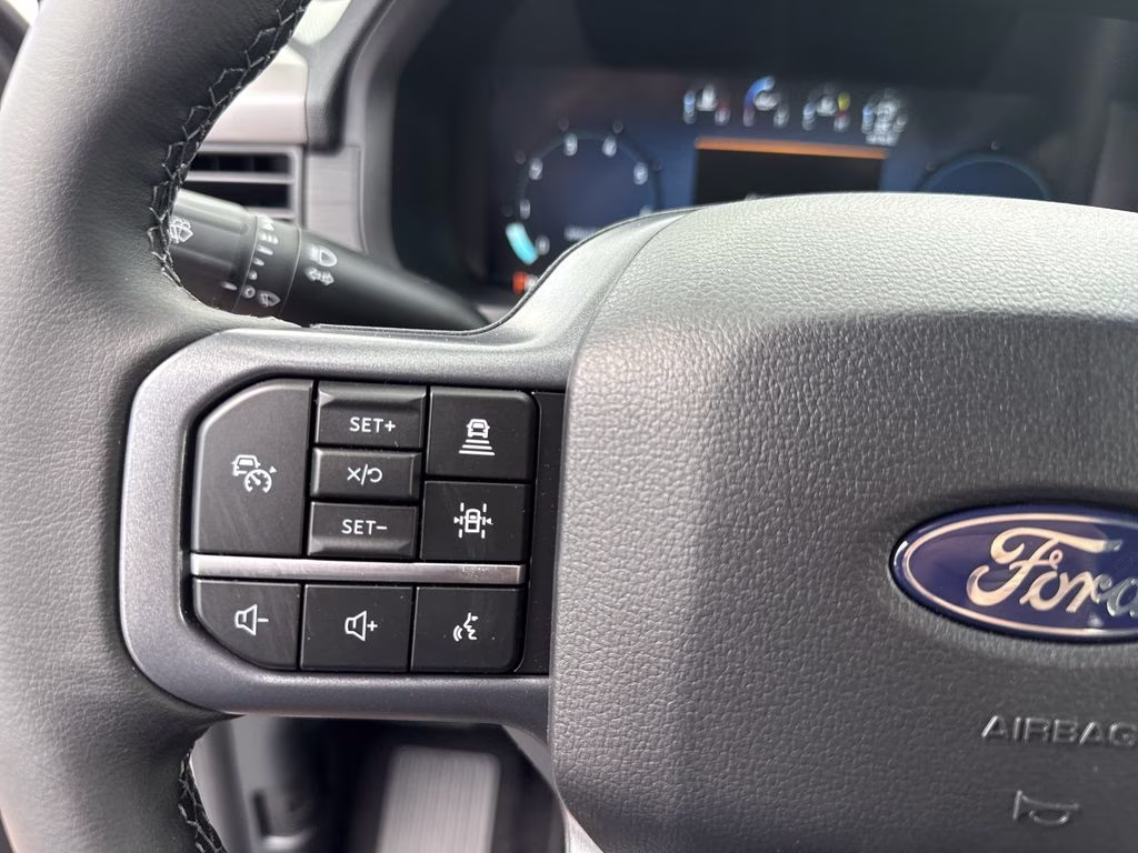2026 Avalanche Ford F-150 XLT RWD Truck