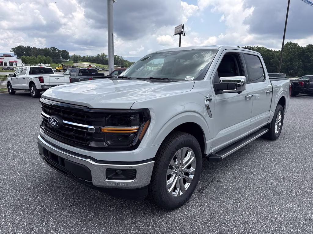 2026 Avalanche Ford F-150 XLT RWD Truck