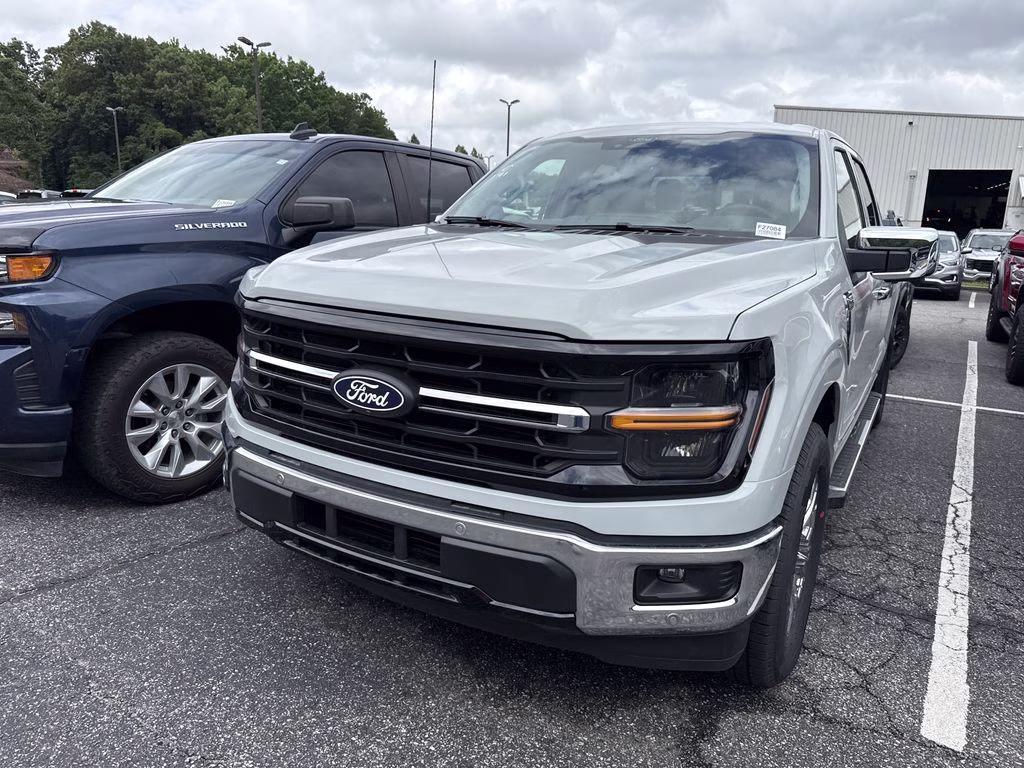 2026 Avalanche Ford F-150 XLT RWD Truck