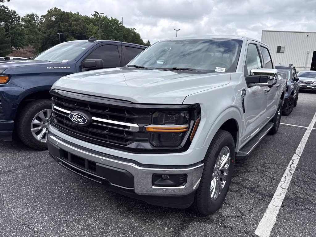 2026 Avalanche Ford F-150 XLT RWD Truck