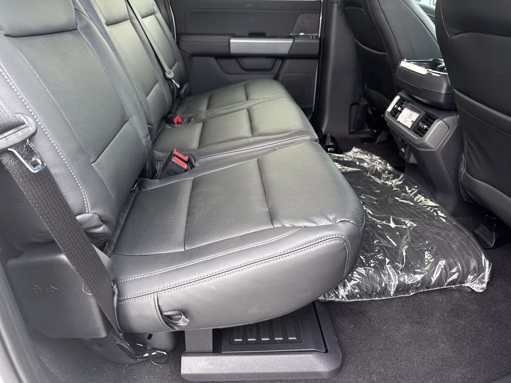 2026 Oxford White Ford F-150 XLT 4X4 Truck
