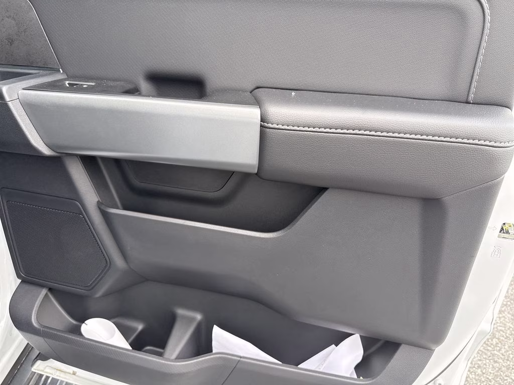 2026 Oxford White Ford F-150 XLT 4X4 Truck