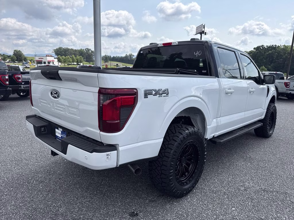 2026 Oxford White Ford F-150 XLT 4X4 Truck