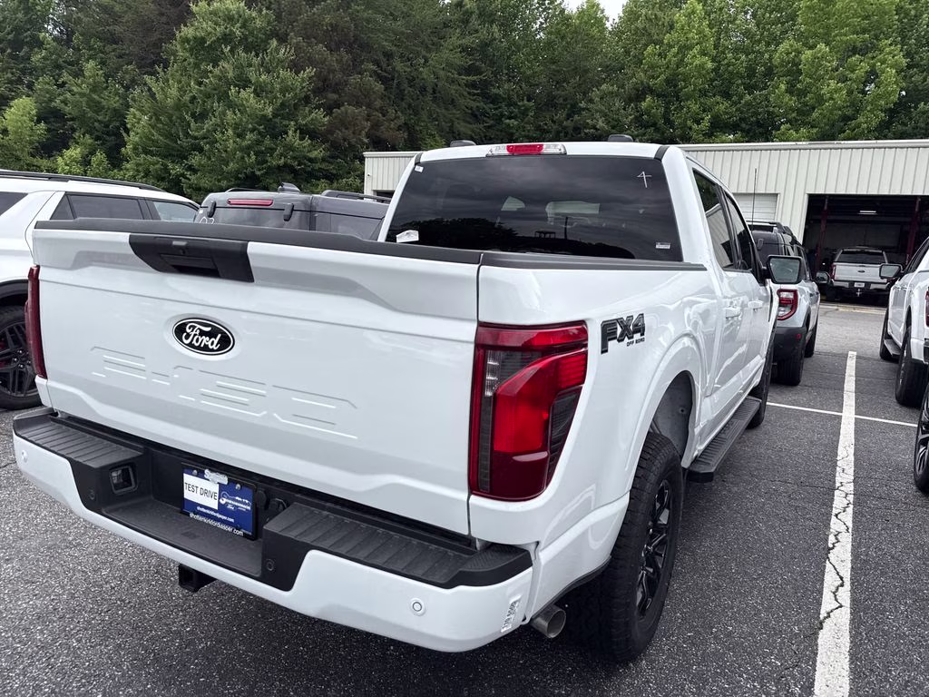 2026 Oxford White Ford F-150 XLT 4X4 Truck