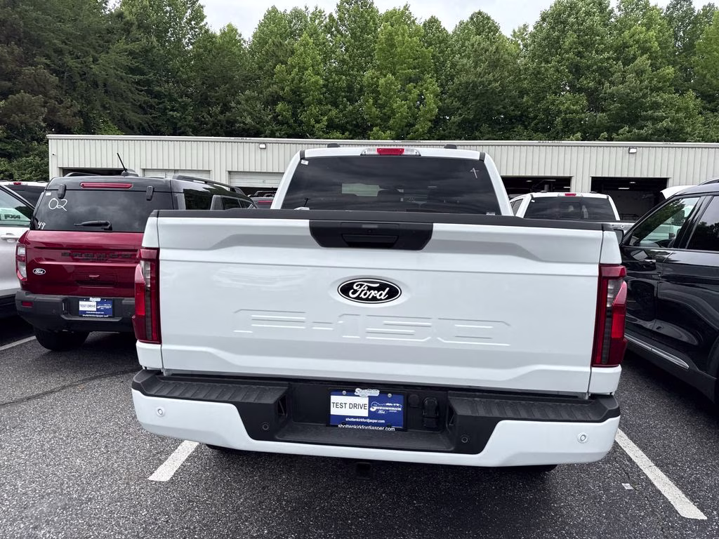 2026 Oxford White Ford F-150 XLT 4X4 Truck