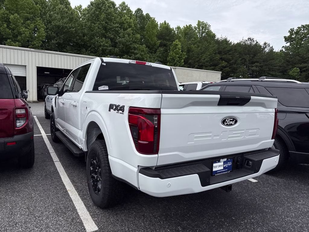 2026 Oxford White Ford F-150 XLT 4X4 Truck
