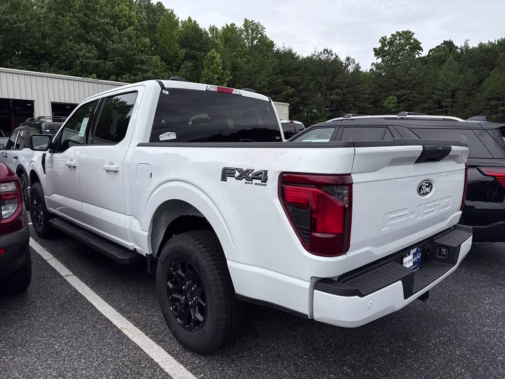 2026 Oxford White Ford F-150 XLT 4X4 Truck