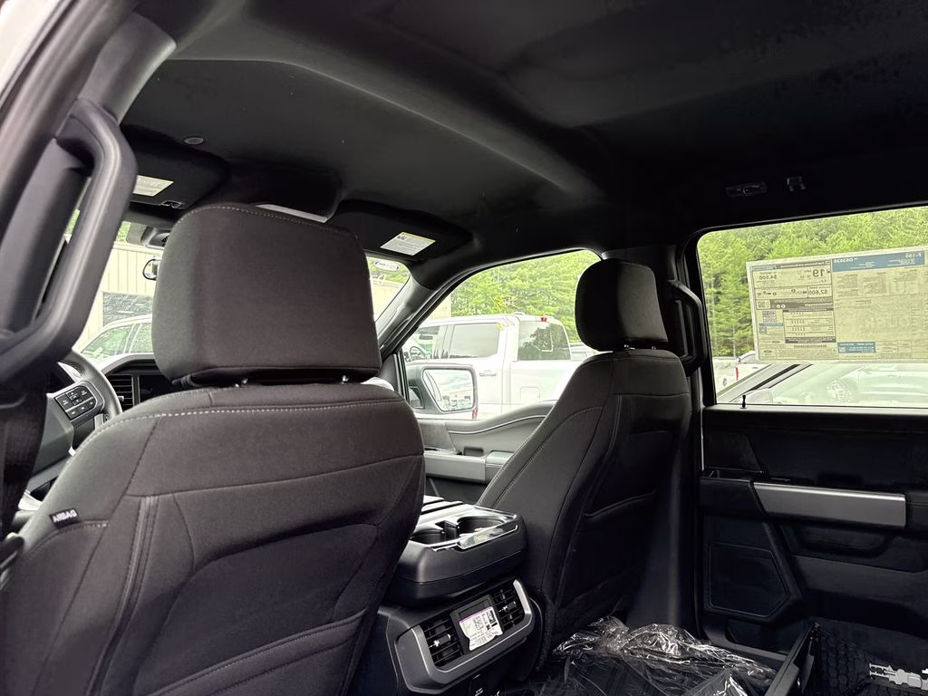 2026 Oxford White Ford F-150 XLT 4X4 Truck