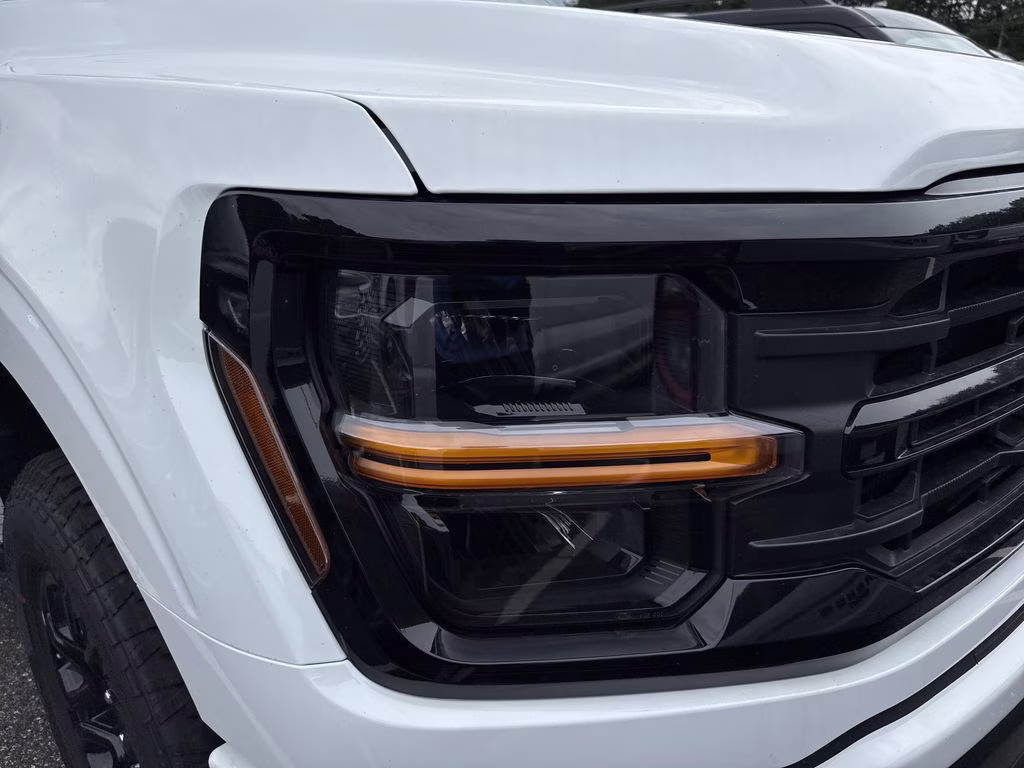 2026 Oxford White Ford F-150 XLT 4X4 Truck