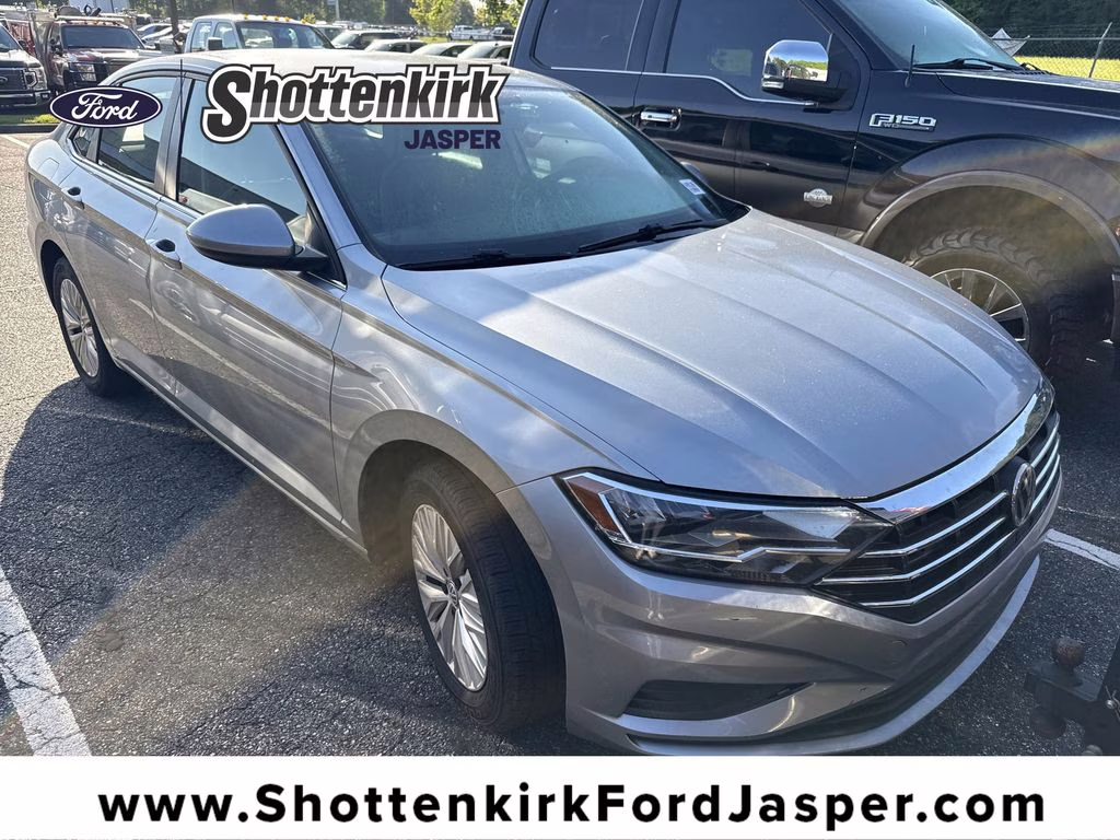 2019 Silver Metallic Volkswagen Jetta 1.4T S FWD Sedan