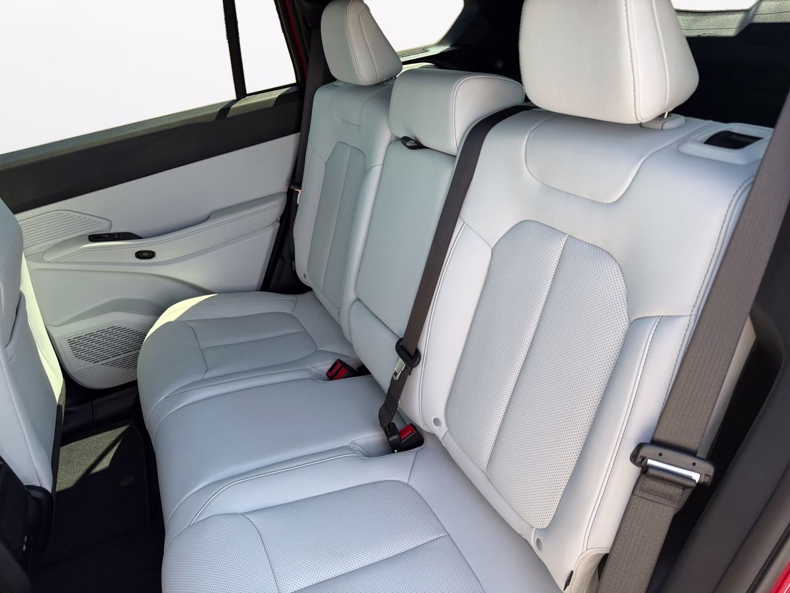 2026 Diamond Black Crystal Pearlcoat Jeep Cherokee Limited 4X4 SUV