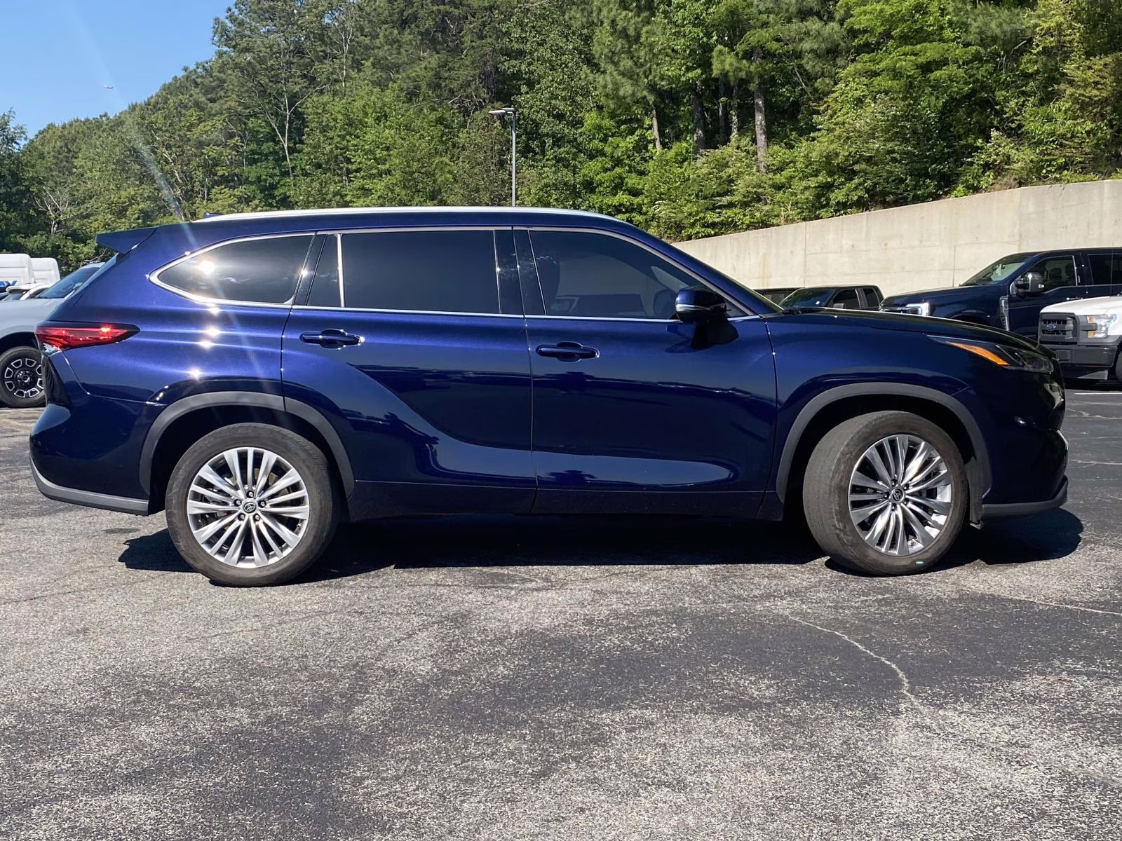 2023 Blueprint Toyota Highlander Platinum FWD SUV
