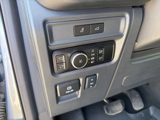 2023 Silver Metallic Ford Expedition Max Platinum 4X4 SUV