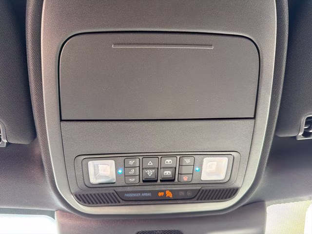 2026 Star White Metallic Tri-Coat Ford Expedition Platinum 4X4 SUV